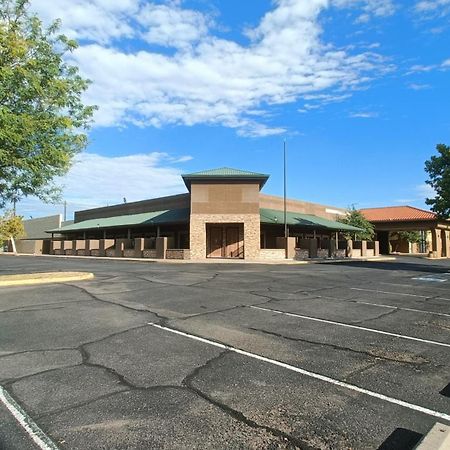 Clarion Inn & Suites, Roswell Exterior foto