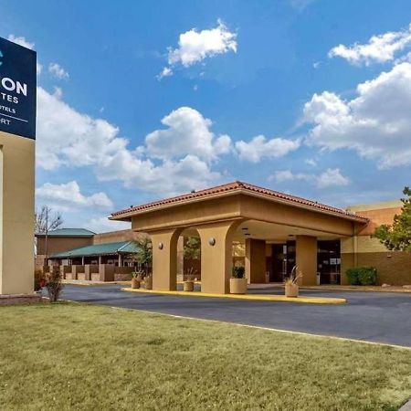 Clarion Inn & Suites, Roswell Exterior foto